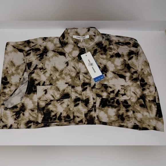 Camo Clay Sleeveless Button Down Shirt - Picture 5 of 5